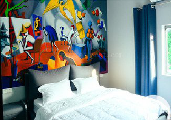 京山对于酒店的墙体彩绘而言更注重哪些方面？