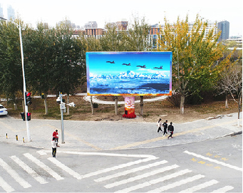 京山户外大屏广告投放要点。